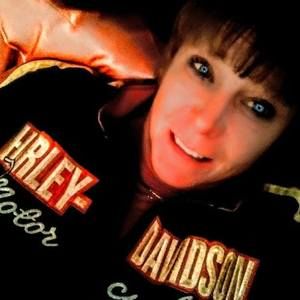 Meet your Posher, Holly